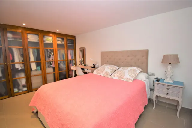 PISO EN VENTA CON PLAZA DE GARAJE JUNTO A LA CATEDRAL — 34