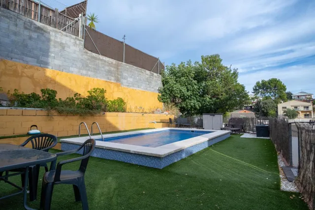 Casa para entrar a vivir. 5 habitaciones. piscina. garaje — 7