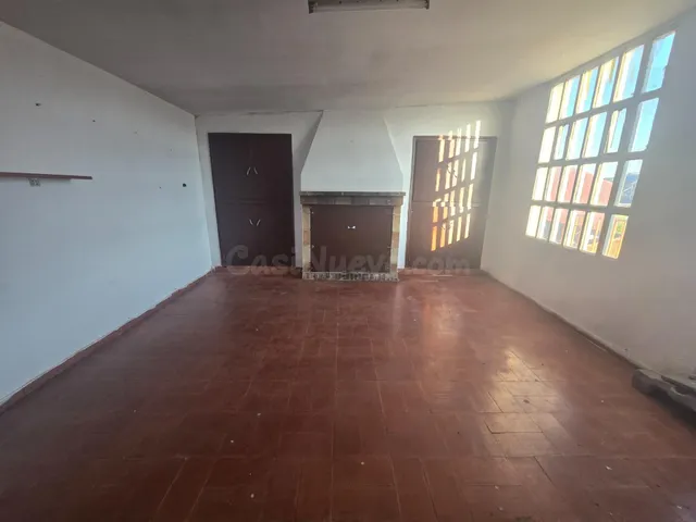 Gran Oportunitat! Pis amb Box per a 2 Cotxes i Trasters a Vilanova del Camí — 4