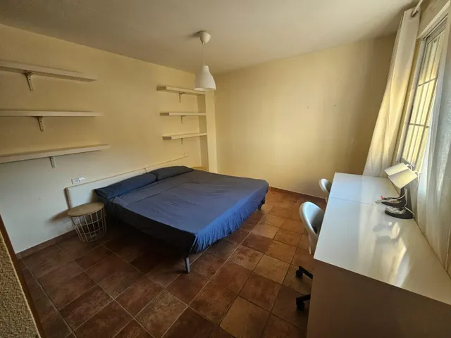 HAB GASTOS INCLUIDOS CERCA UCAM — 9
