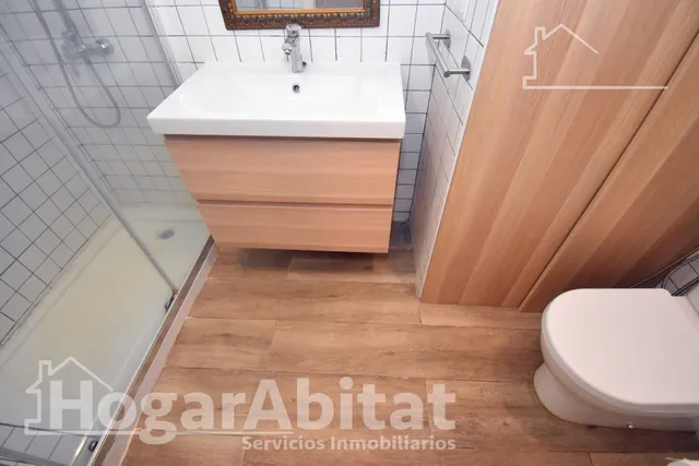 ¡oportunidad! bajo bonito, luminoso y reformado con patio, todo amueblado — 28