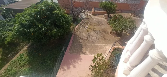 CHALET INDEPENDIENTE CON PARCELA URBANA. IDEAL INVERSORES. — 42