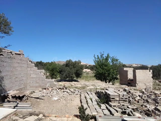 CASA PARA REFORMAR CON TERRENO - foto 3