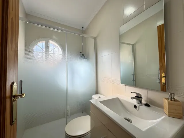 Exclusivo chalet independiente con apartamento en Castell de Ferro, la joya de la Costa Tropical — 10