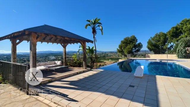 Villa de lujo con vistas panorámicas, apartamento independie - foto 2