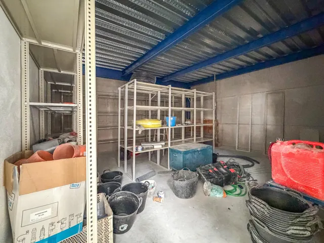 Nave industrial "NUEVA A ESTRENAR" en Atarfe. (Pol. Ind. Los Álamos). — 13