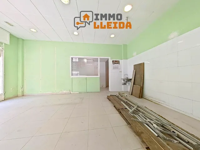 OPORTUNIDAD Local céntrico en Balaguer — 10