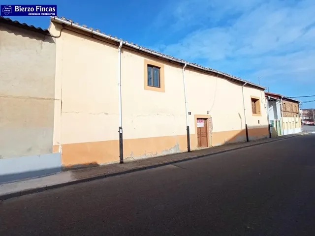 SE VENDE CASA PARA REFORMAR EN ASTORGA - foto 4