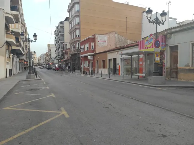Casa en Planta Baja junto al ayuntamiento de Guardamar del S - foto 2