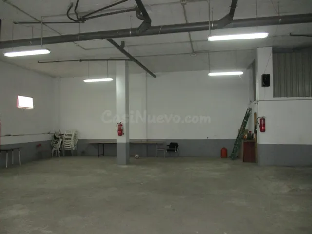 Local comercial 270m² en alquiler - PUERTOLLANO