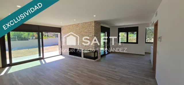 CHALET DE NUEVA CONSTRUCCIÓN CON AMPLIA PARCELA Y VISTAS AL  - foto 5