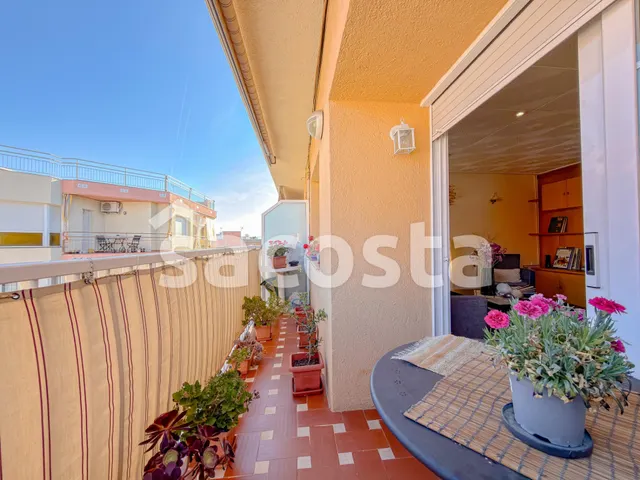 Piso con vistas al mar y a la montaña en Els Pavos, Blanes — 7