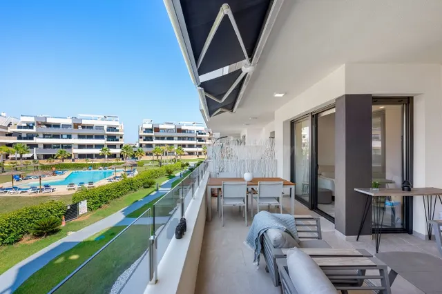 APARTAMENTO DE 2 DORMITORIOS Y 2 BAÑOS EN PUNTA PRIMA (ORIHUELA COSTA) — 3