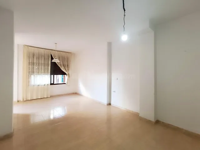 Piso de 4 dormitorios en venta en Dalias - foto 5