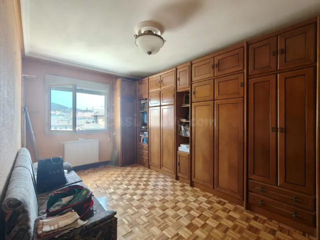 Piso grande y con garaje incluido - foto 5