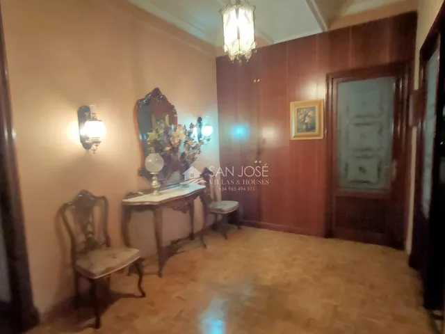 INMOBILIARIA SAN JOSE VENDE GRAN PISO EN AVENIDA DE CHAPÍ DE ELDA — 30