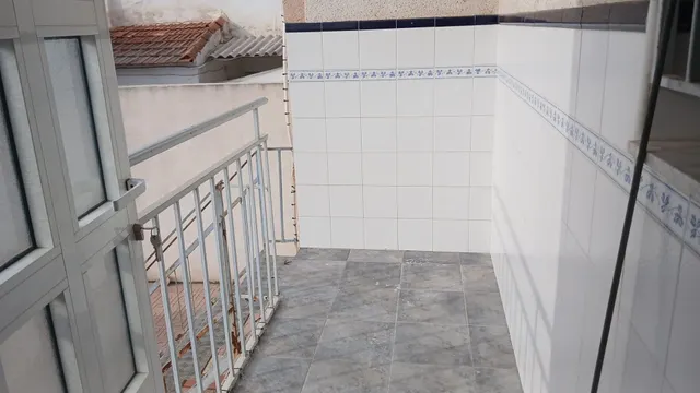 Se vende casa con bajo comercial — 14
