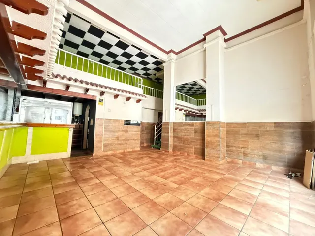 ALQUILER LOCAL COMERCIAL EN SAN GABRIEL - foto 4