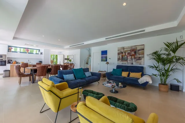 Chalet 4 habitaciones 231m² en venta - Costa del Sol — 21