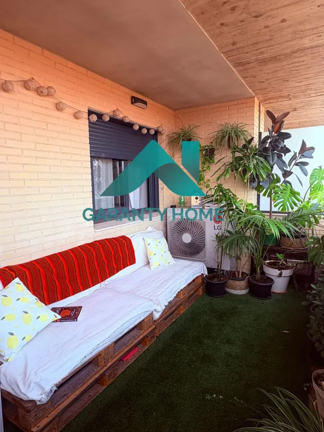 VIVIENDA SEMIAMUEBLADA EN NUEVO CACERES CON TERRAZA Y PISCIN - foto 3