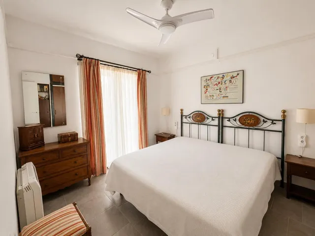 CASA CON TERRENO Y HUTG — 34