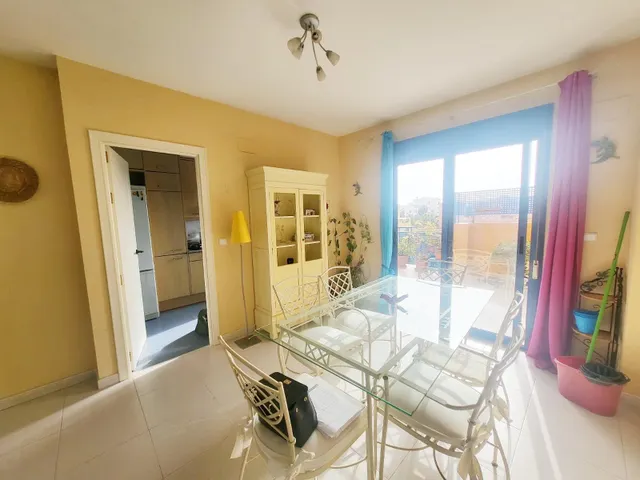 ÁTICO EXCLUSIVO CON VISTAS, TERRAZAS, PISCINA Y GARAJE – A 250 M DE LA PLAYA — 4