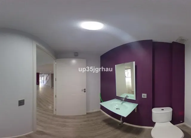 Local comercial 400m² en venta - Costa Del Sol — 12