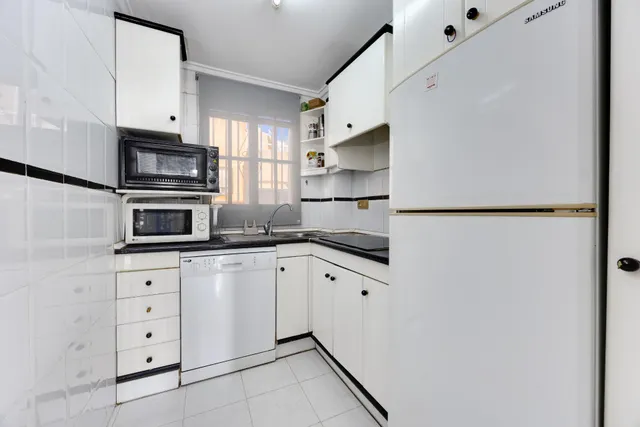 Luminoso apartamento, con gran solárium privado y vistas, en "La Mata", Torrevieja — 13