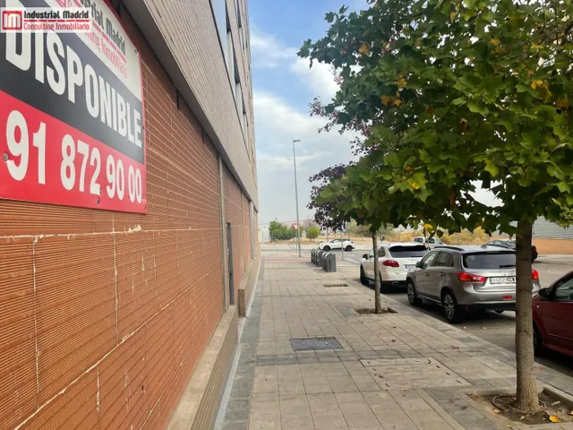 LOCAL COMERCIAL EN ARGANDA DEL REY — 5