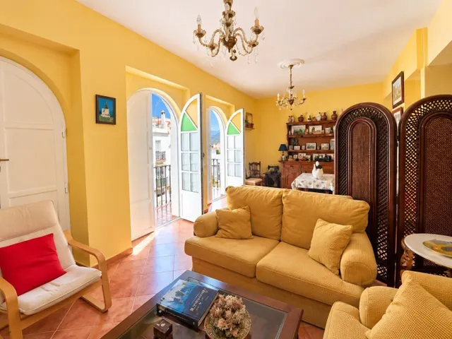 Dúplex con azotea, chimenea y mucho encanto - foto 3