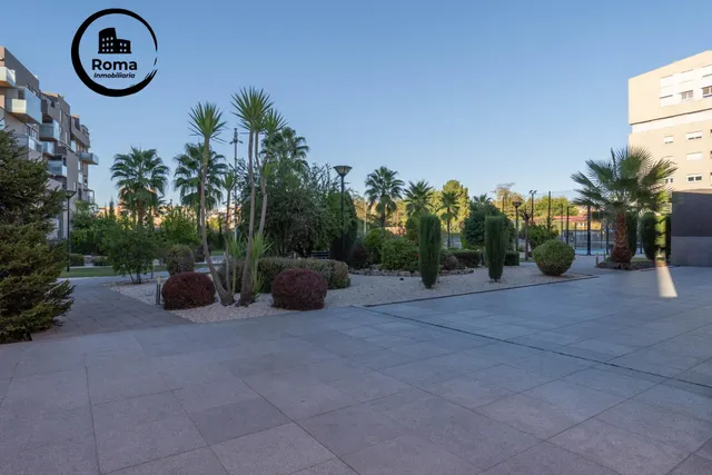 Moderno Apartamento Nuevo en el Campus de la Salud - Granada — 32