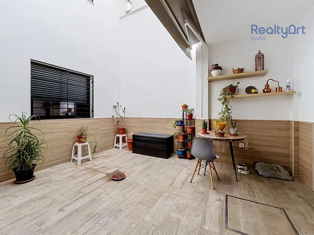 EXCELENTE VIVIENDA UNIFAMILIAR — 18