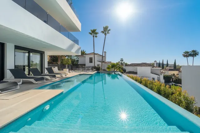 Chalet 5 habitaciones 661m² en venta - Marbella — 6