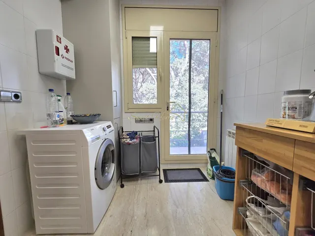 Casa impecable con privacidad, piscina y vistas panorámicas — 23