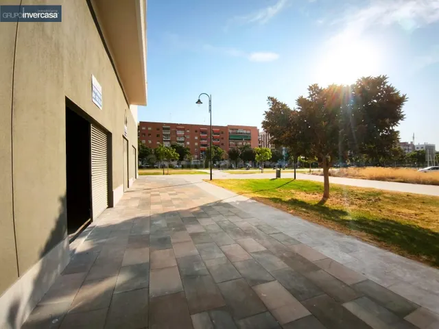 Local comercial de obra nueva en zona Moli D´Animeta (Quart  - foto 4