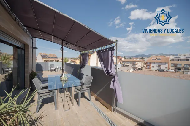 Ático dúplex con piscina en Maracena — 39