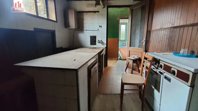 CASA PARA REFORMAR EN SAN CRISTOVO DE CEA — 12