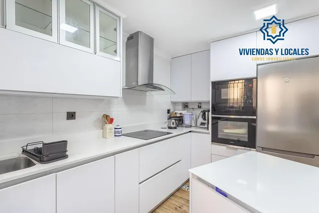 ESPECTACULAR TRIPLEX EN CHURRIANA — 9