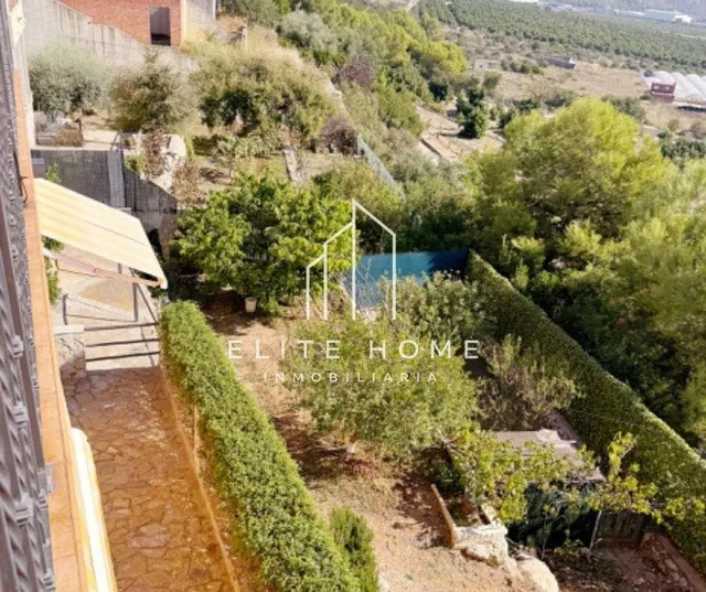 Una villa para disfrutar en familia en exclusiva urbanización y con el mediterráneo como horizonte — 17