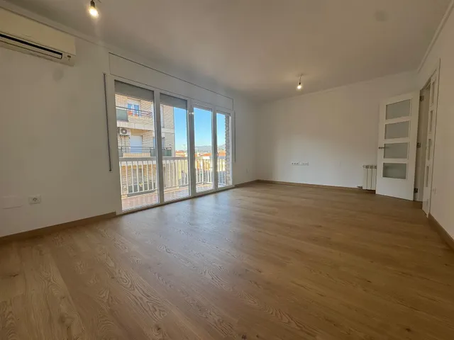 Piso reformado (VPO) — 3