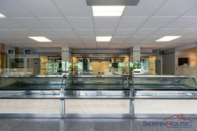 Local comercial 143m² en venta - EVER — 8