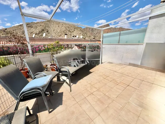 ESTUPENDO ÁTICO EN ORIHUELA CON UNA TERRAZA AMPLIA, GARAJE,  - foto 3