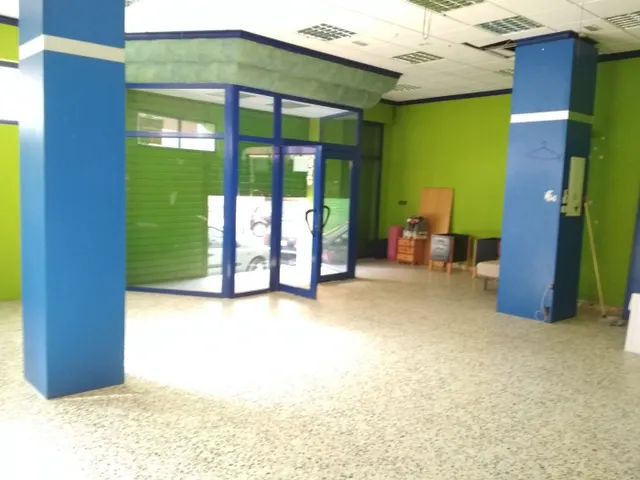 Local comercial — 2