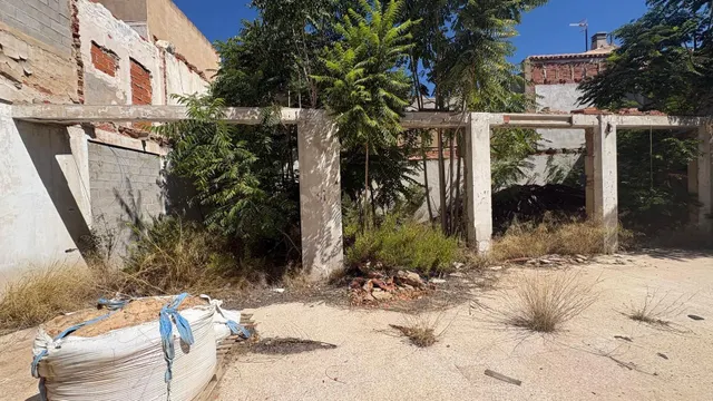 NAVE INDUSTRIAL CON MUCHAS POSIBILIDADES — 16