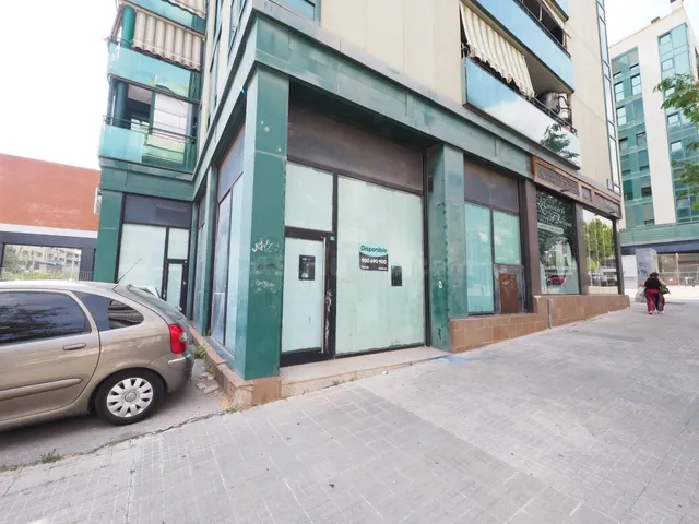 SE VENDE LOCAL COMERCIAL EN TERRASSA, ZONA ESPORTIVA