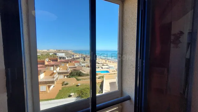 Primera línea, Piscina, parking en La Mata! — 4