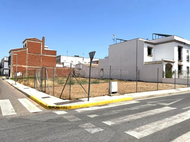 Terreno en Cantillana (Sevilla) de 141 m2 en excelente ubica