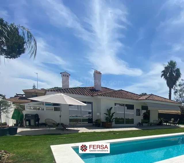 FANTASTICO CHALET INDEPENDIENTE EN VENTA EN LA URBANIZACIÓN  - foto 3