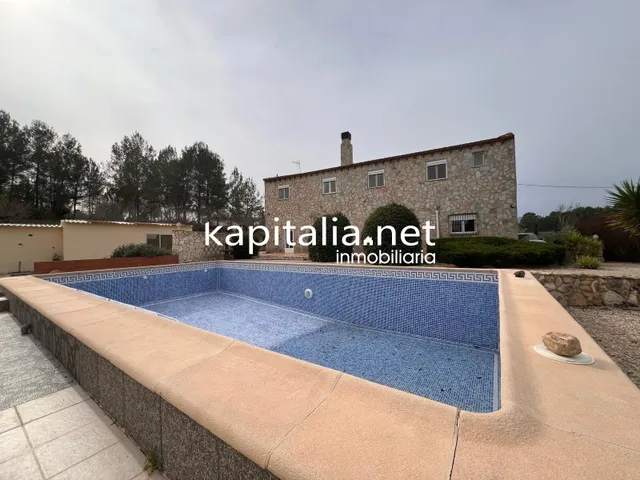 Chalet a la venta en l'Olleria — 2