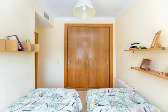 Estupenda unifamiliar junto hospital VITHAS — 24